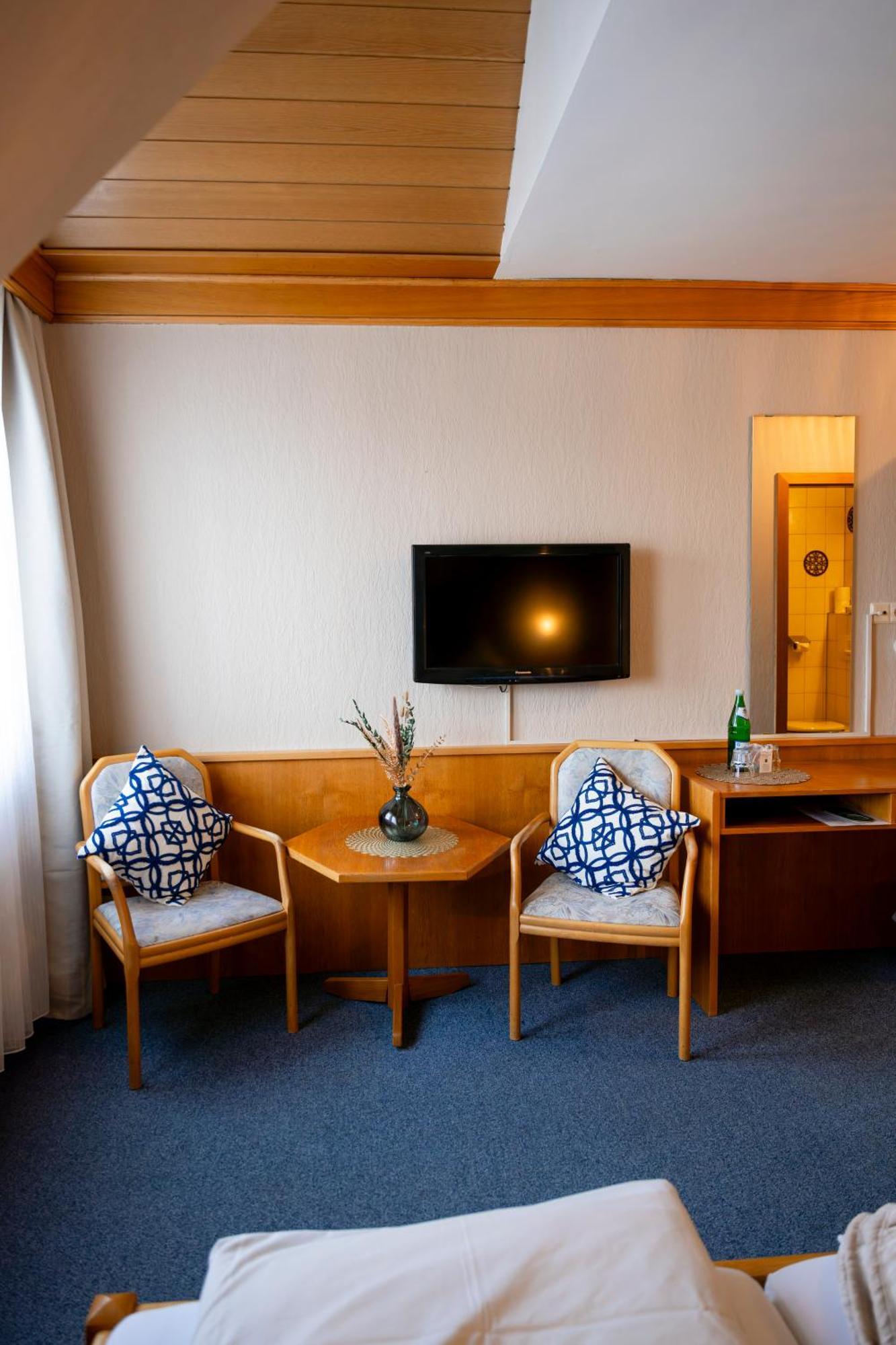 Hotel Guelser Weinstube Koblenz  Exterior photo